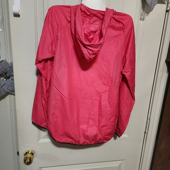 Helly hansen jacket for women size small - Picture 3 of 4